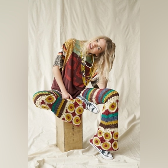 Flook / Free People Grandpa Crochet Flare Pants, size xs - Picture 5 of 7